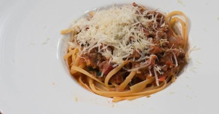 Linguine à bolonhesa