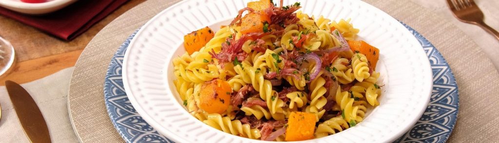 Macarrão com carne seca