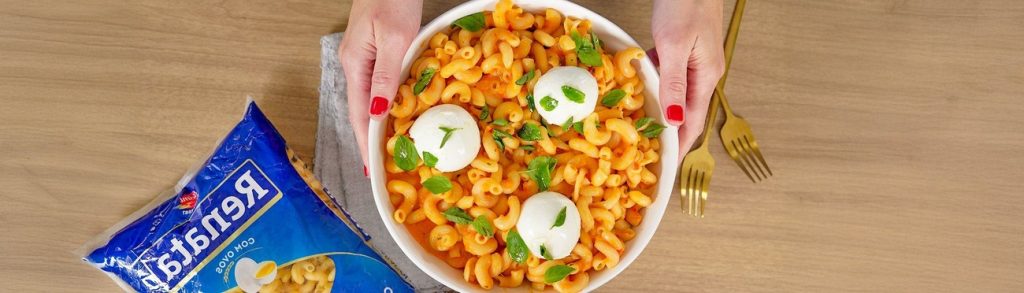 Massa com Molho de Tomates Assados