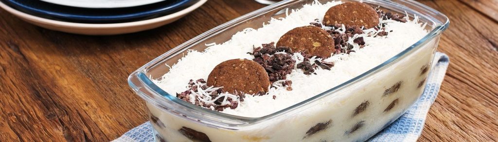 Pavê de Coco com Biscoito Integral