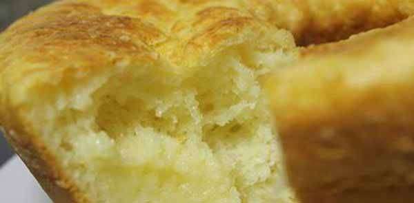 Bolo de pão de queijo de liquidificador