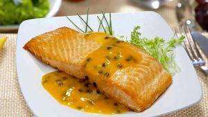 Salmão ao Molho de Maracujá