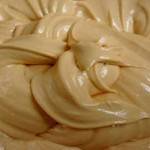 Cobertura de Mousse de Doce de Leite - Cobertura de Mousse de Doce de Leite Cobertura de Mousse de Doce de Leite