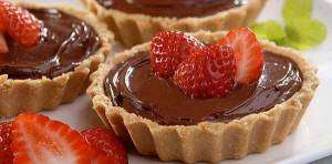 Tortinha de Chocolate com Morangos