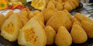 Coxinha de Frango com Massa de Leite