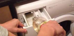 Aprenda a Clarear Roupas com Vinagre