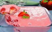 Mousse de Morango Escondido