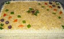 Torta Fria De Pão De Forma Com Frango