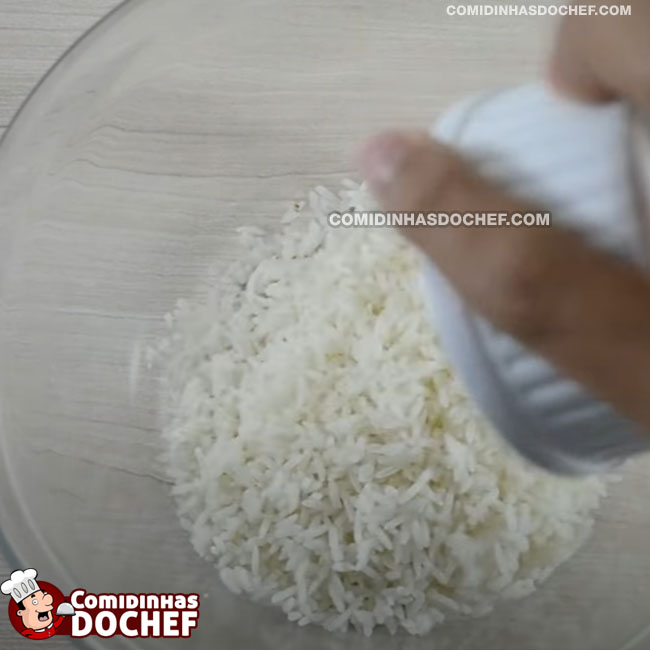 Receita de Bolinho de arroz - Passo 1