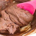 Cobertura Firme de Chocolate para Bolos - Cobertura Firme de Chocolate para Bolos Cobertura Firme de Chocolate