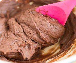 Cobertura Firme de Chocolate para Bolos