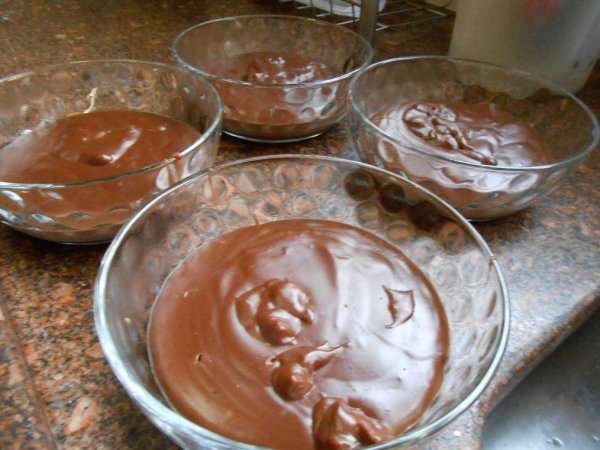 Mousse de Chocolate para Recheio de Bolo com Gelatina