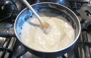 Receita de Molho Bechamel (Molho Branco)
