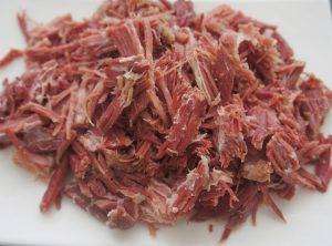 Como Dessalgar Carne Seca (Tirar o Sal da Carne Seca) RÁPIDO