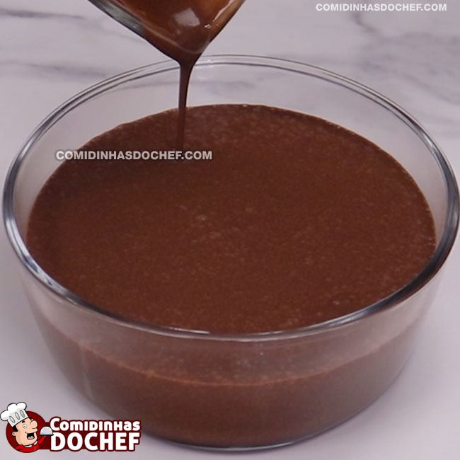 Mousse de Chocolate com Gelatina Incolor - Passo 5