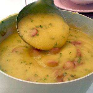 Caldo de Macaxeira com Calabresa