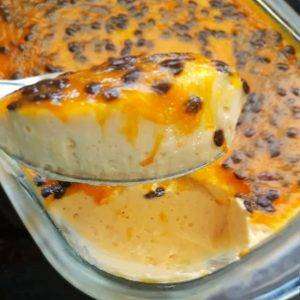 Mousse de Maracujá com Gelatina de Maracujá