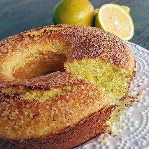 Bolo de Laranja com Casca de Liquidificador