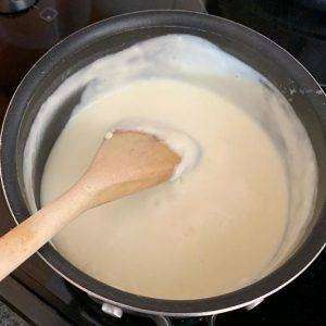 Molho Branco com Queijo