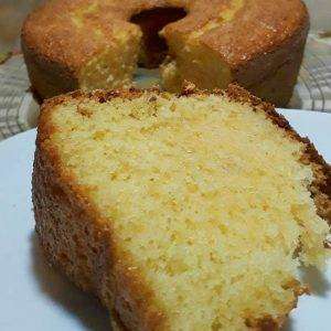 Bolo de Fubá com Iogurte