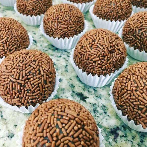 Brigadeiro com Leite Condensado