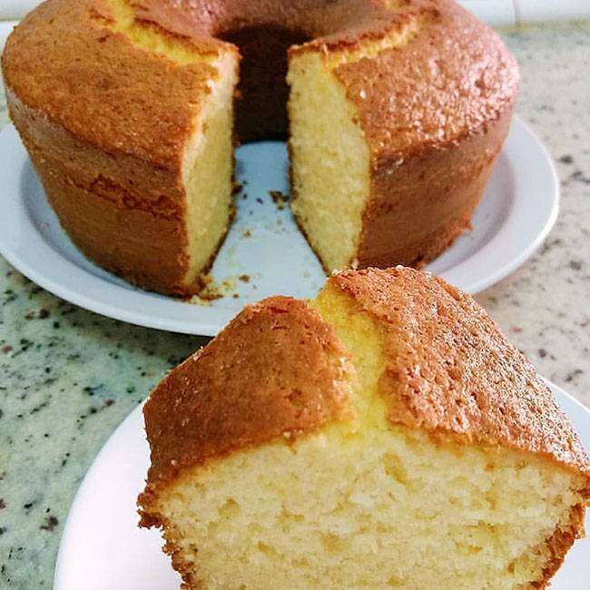 Bolos simples e fáceis de fazer para o café da tarde