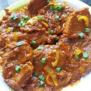 Carne de Panela com Molho de Tomate
