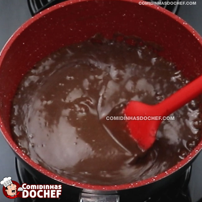 Calda de Chocolate para Bolo com Leite Condensado - Passo 3