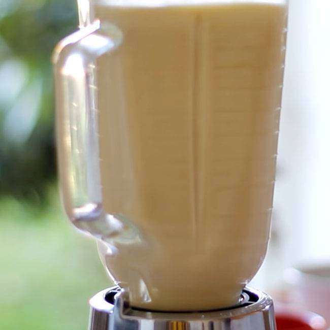 Bolo de Fubá com Queijo Ralado