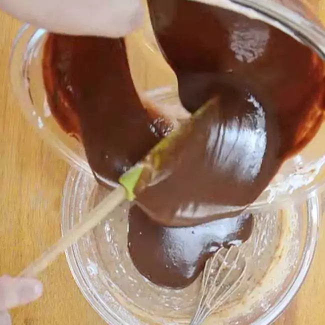 Bolo de Chocolate Cremoso - Passo 11