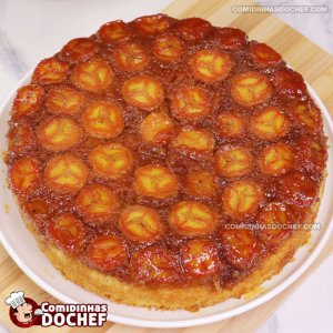 Bolo de Banana com Calda de Açúcar Queimado