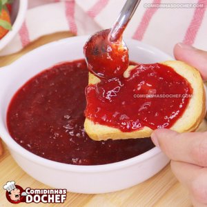 Geleia de Morango Fácil com Pedaços