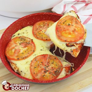 Pizza de Frigideira Crocante e Rápida