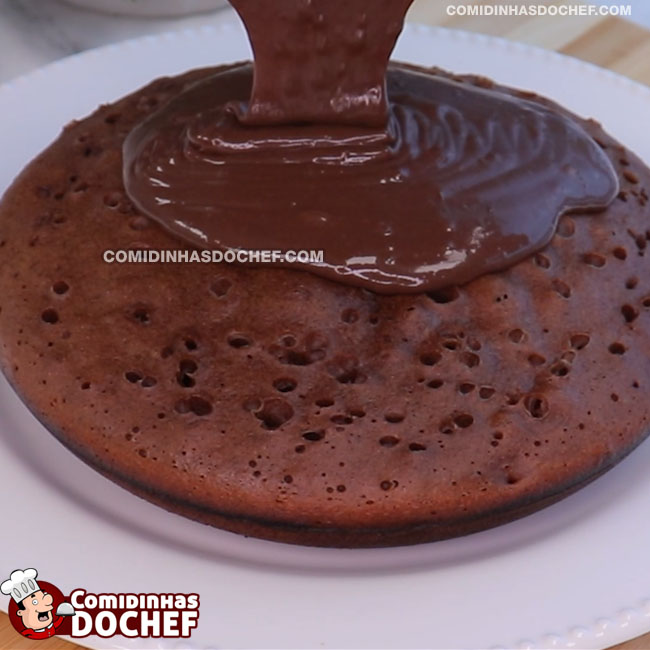 Bolo de Frigideira de Chocolate Simples - Passo 3