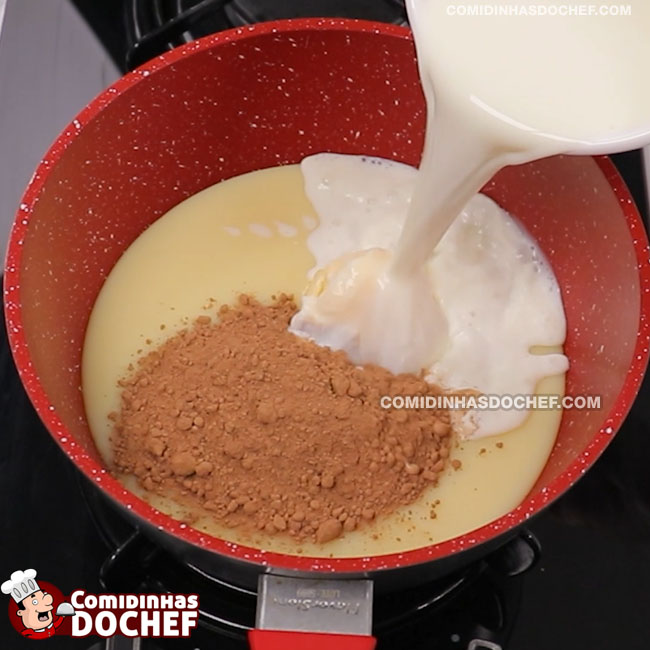 Bolo de Cenoura com Cobertura de Chocolate Fofinho - Passo 1