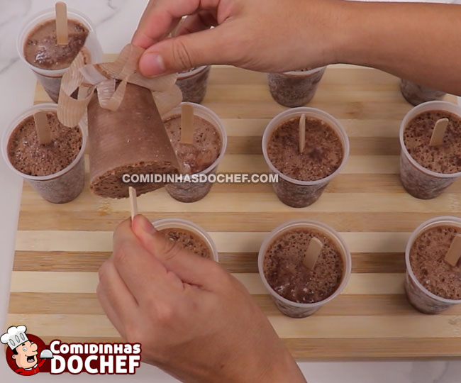 Picolé de Chocolate Caseiro com Nescau - Passo 6