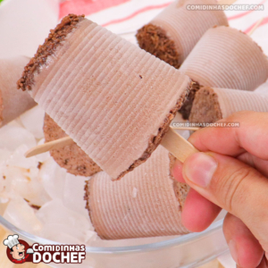 Picolé de Chocolate Caseiro com Nescau