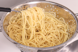 Como Cozinhar Macarrão Fácil