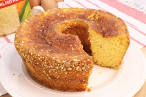 Bolo com Farinha de Cuscuz