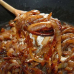 aprenda_a_fazer_cebola_caramelizada_474ac92b