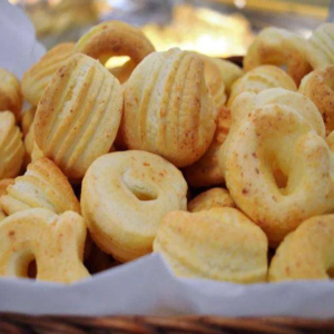 Como fazer o Biscoito de Queijo perfeito para brilhar no Réveillon!