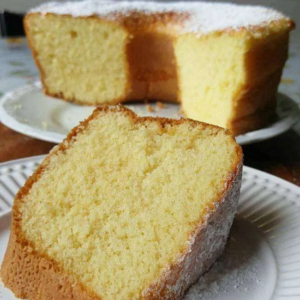 Como fazer um Bolo Simples de Farinha de Trigo que rouba o show na virada do ano!