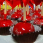 Como fazer o Docinho Caramelizado Maçã do Amor que vai roubar o show na virada do ano?