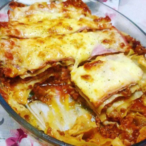 Como fazer uma Lasanha de Natal que vai imprimir sabor no seu Réveillon!