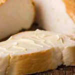 Surpreenda seus convidados com Pão Caseiro de Leite Condensado no Réveillon!