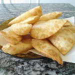 Como fazer o pastel frito mais incrível para começar o ano com o pé direito!