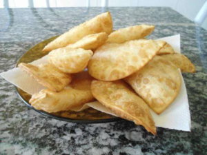 Como fazer o pastel frito mais incrível para começar o ano com o pé direito!