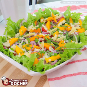 Como fazer a sua festa de Natal brilhar com uma salada Tropical Natalina inédita!