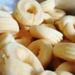 biscoitinhos_de_queijo_e603ac42