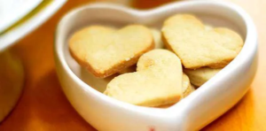 Como fazer biscoitos de açúcar em 15 minutos com apenas 3 ingredientes!